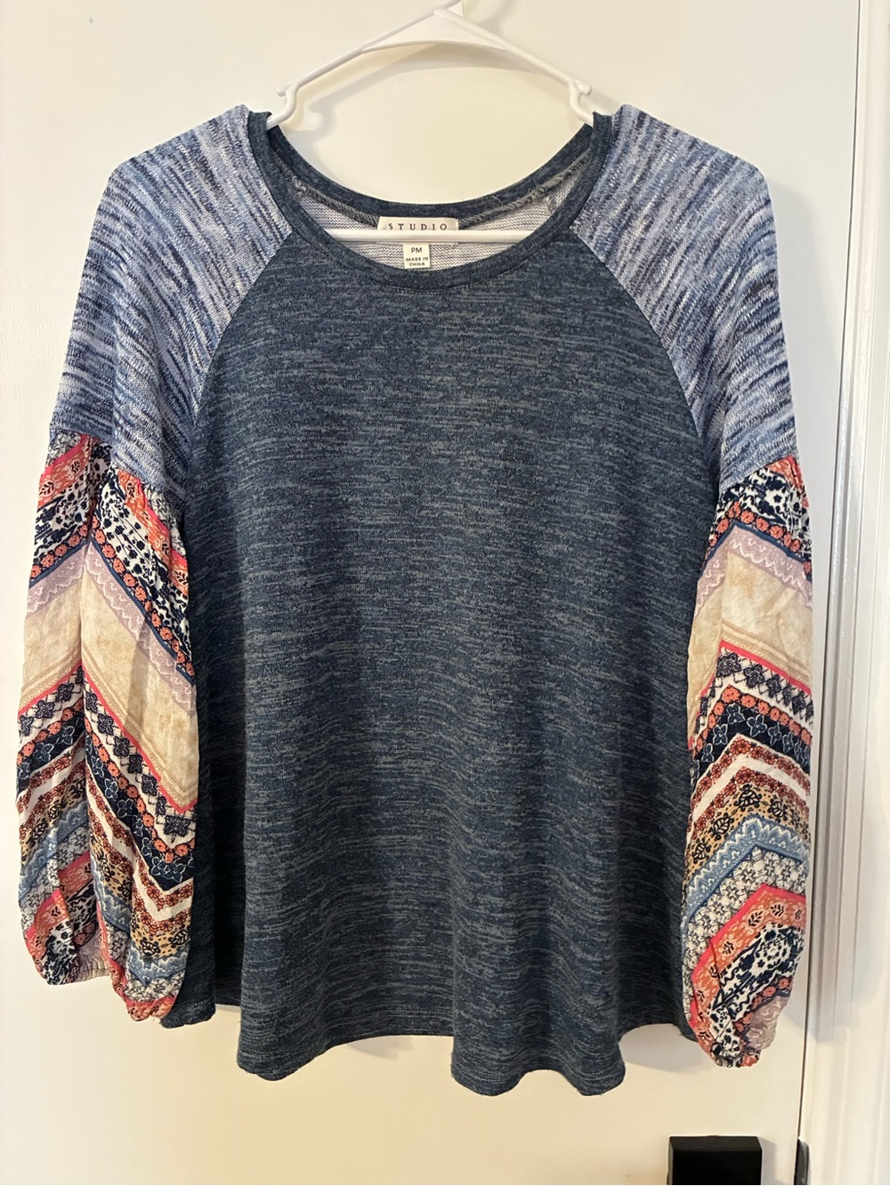 Studio Gray/blue Heather Pullover Top with Boho Patterned Balloon Sleeves